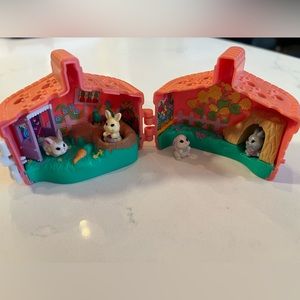 Vintage Tonka 1995 Littlest Pet Shop Hop and Go Bunnies with Garden Hutch